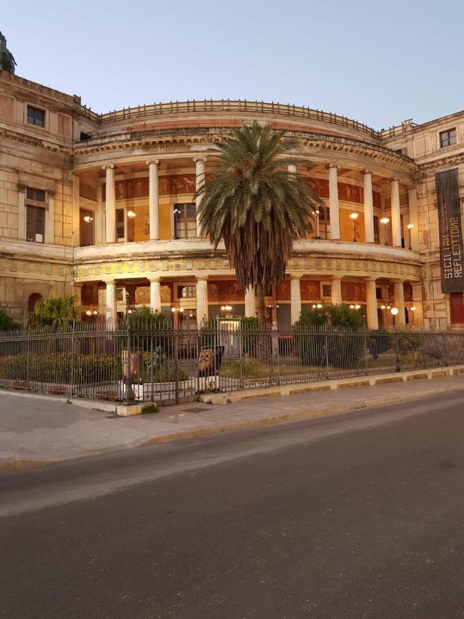 Casa Moneka Politeama Apartment Palermo Ngoại thất bức ảnh